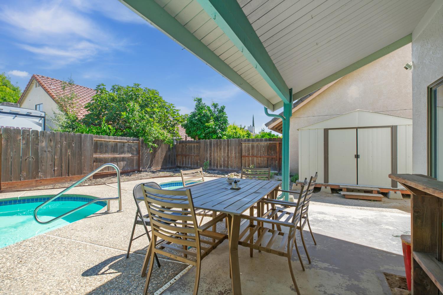 2501 Merle Ave, Modesto, CA 95355