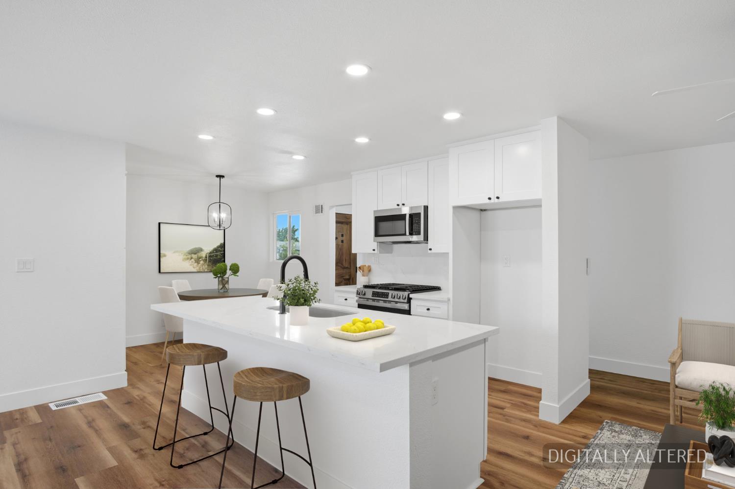 1396 Mitchell Ln, Manteca, CA 95336