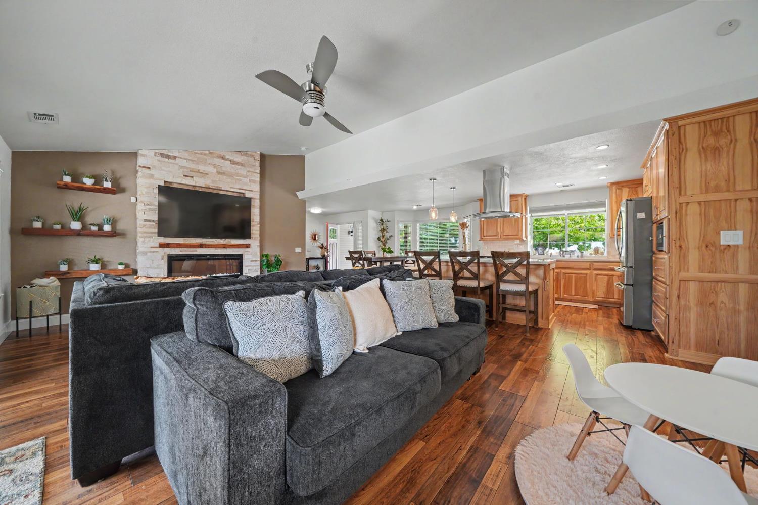 1797 Hoya Ct, Copperopolis, CA 95228