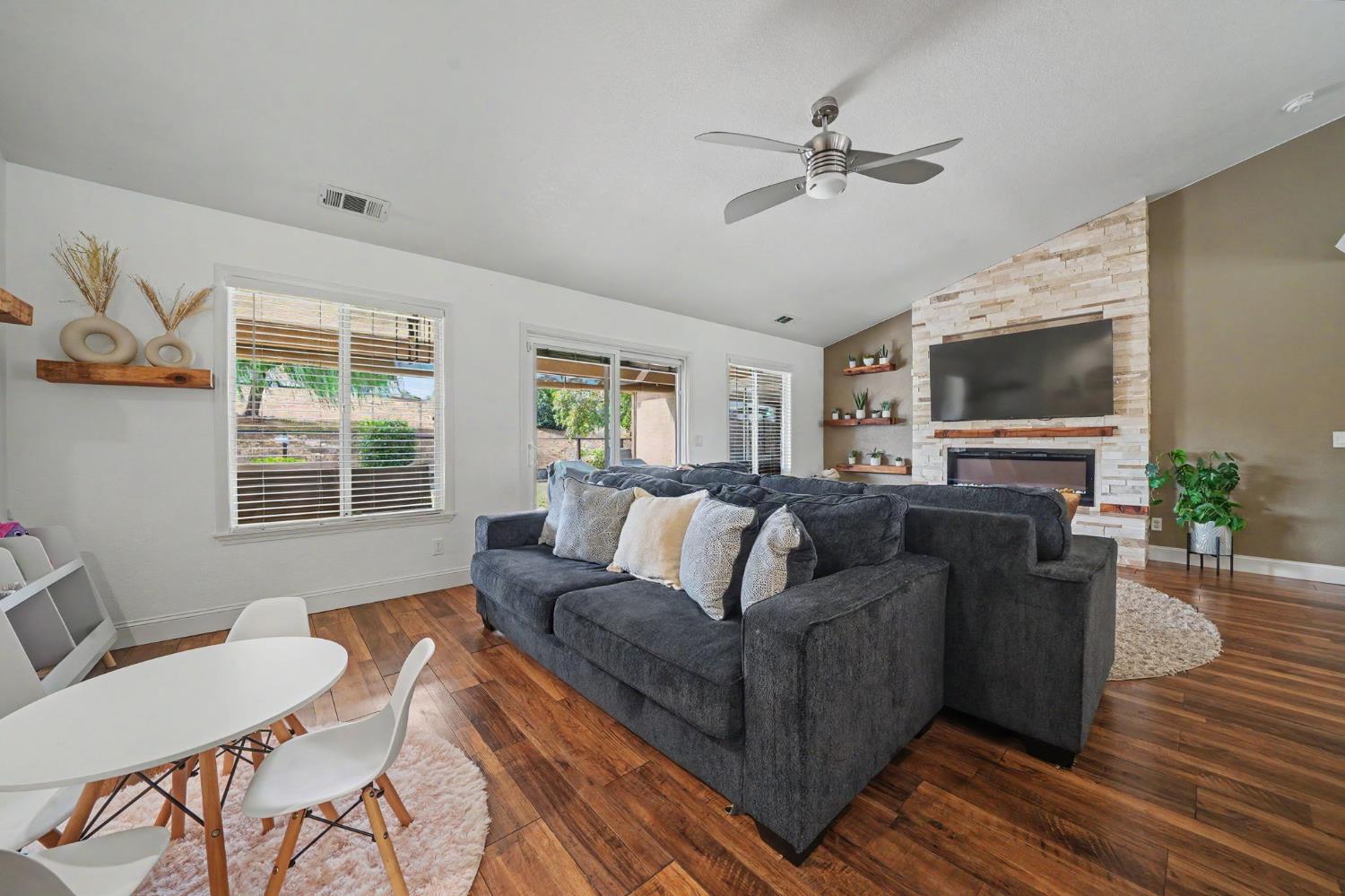 1797 Hoya Ct, Copperopolis, CA 95228
