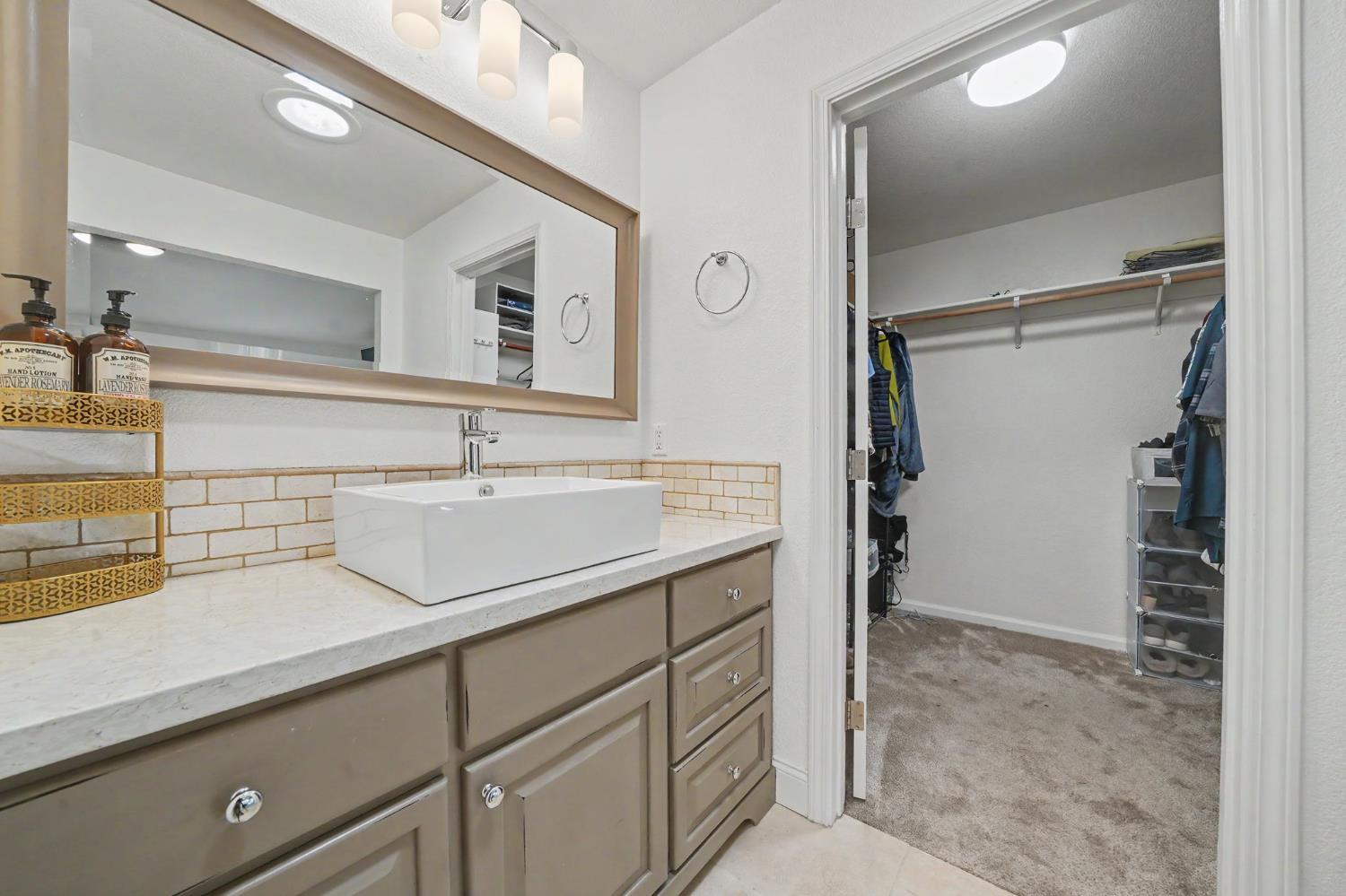 1797 Hoya Ct, Copperopolis, CA 95228