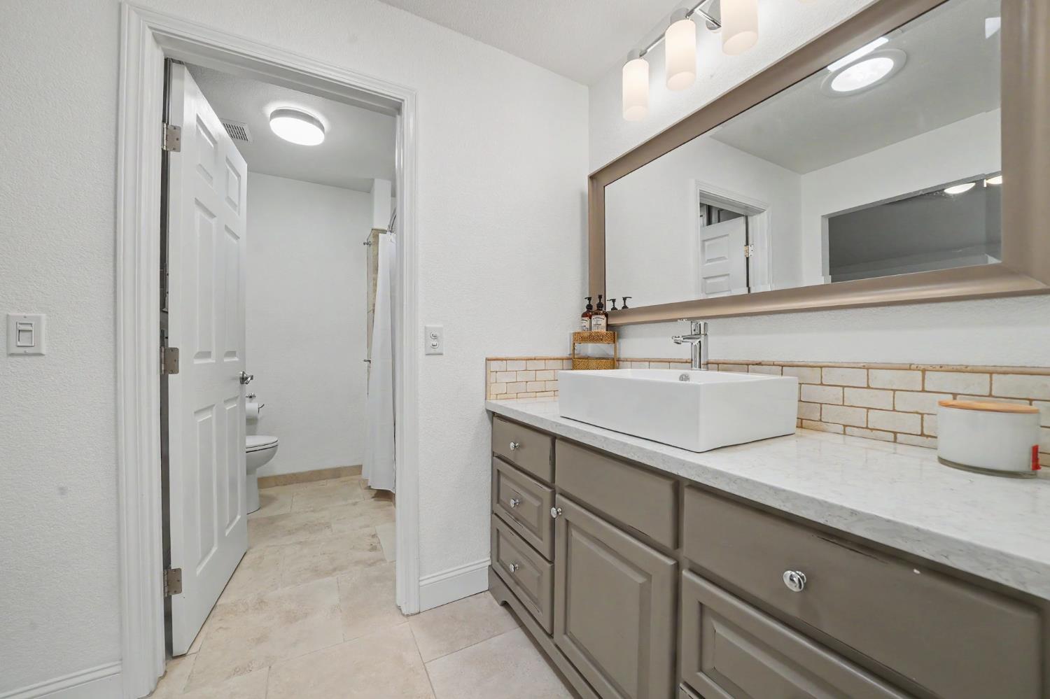 1797 Hoya Ct, Copperopolis, CA 95228