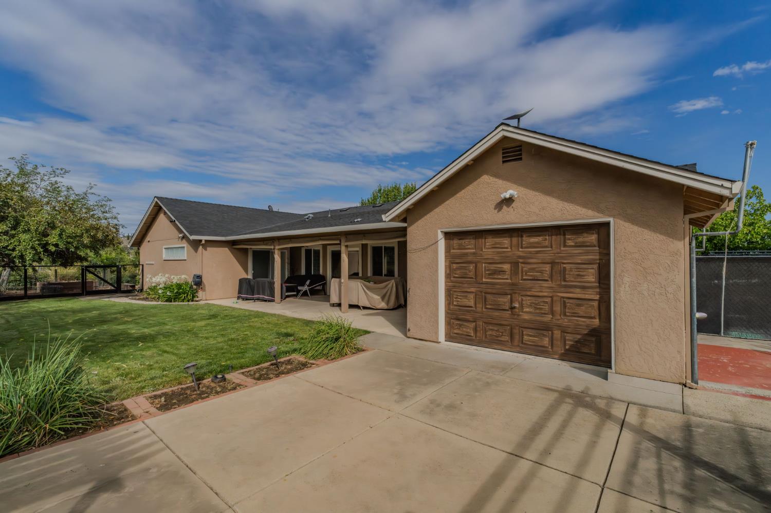 1797 Hoya Ct, Copperopolis, CA 95228