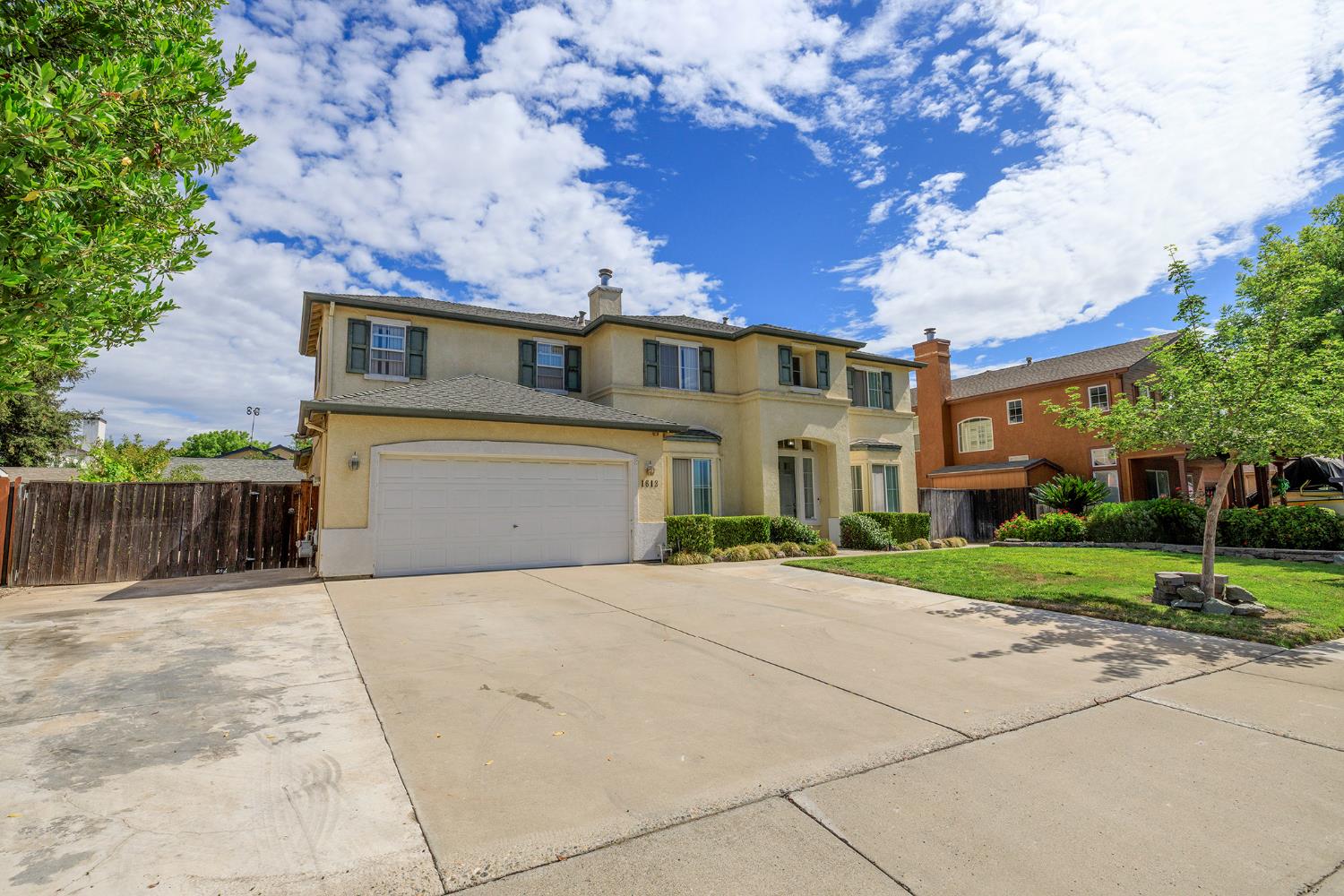 1613 Mable Ave, Modesto, CA 95355