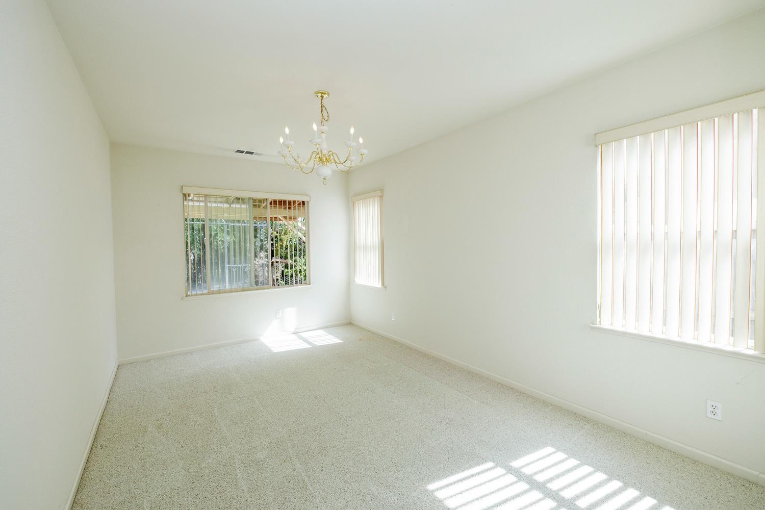 1613 Mable Ave, Modesto, CA 95355