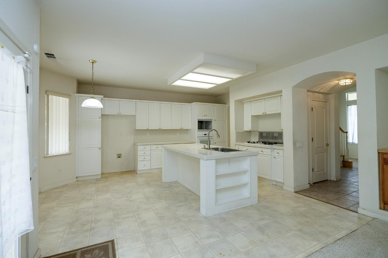1613 Mable Ave, Modesto, CA 95355
