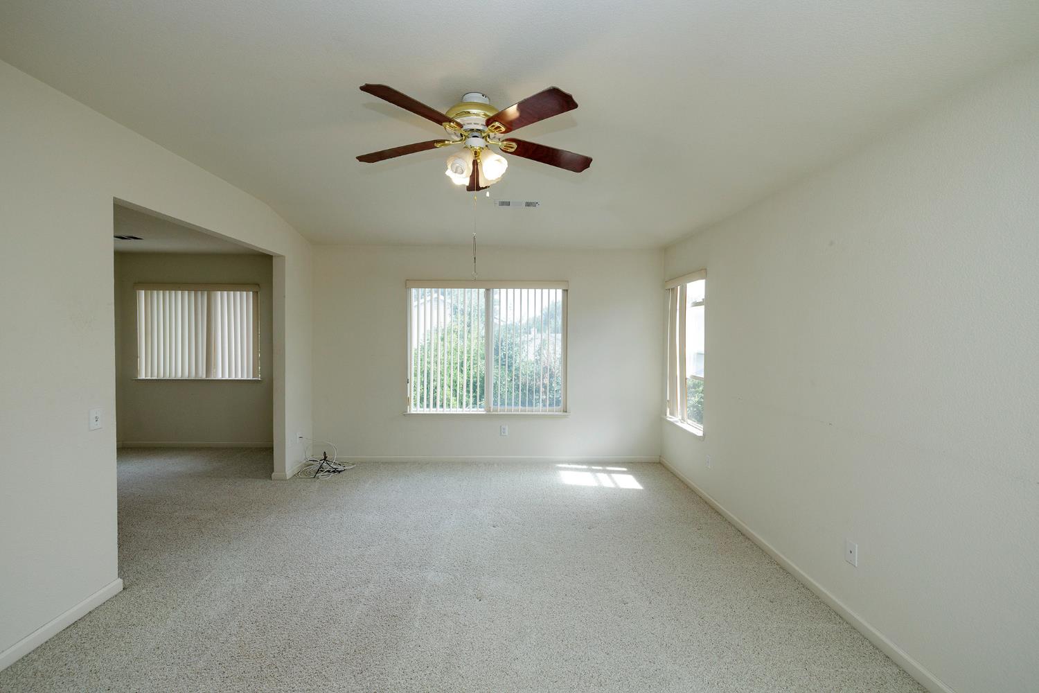 1613 Mable Ave, Modesto, CA 95355