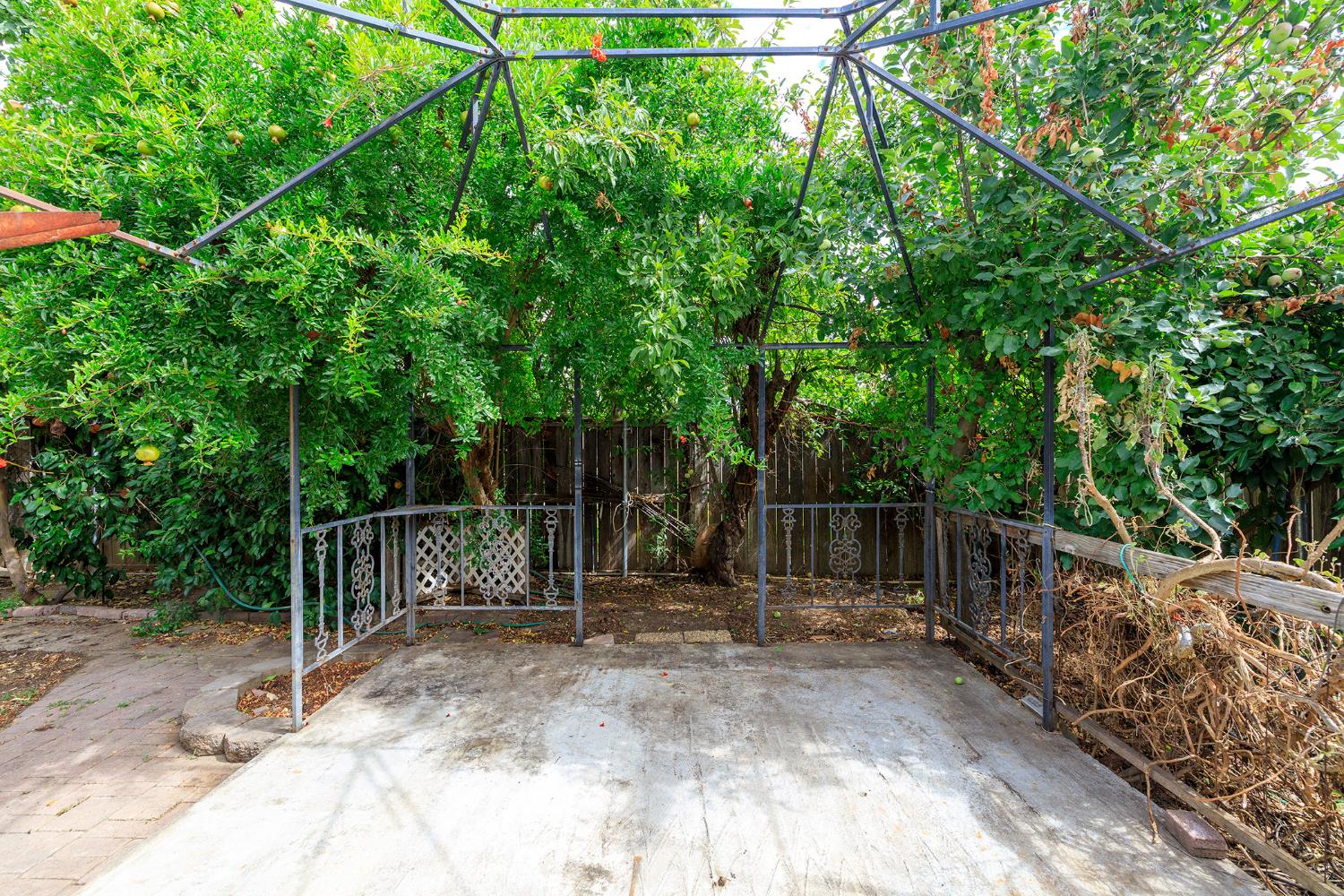1613 Mable Ave, Modesto, CA 95355