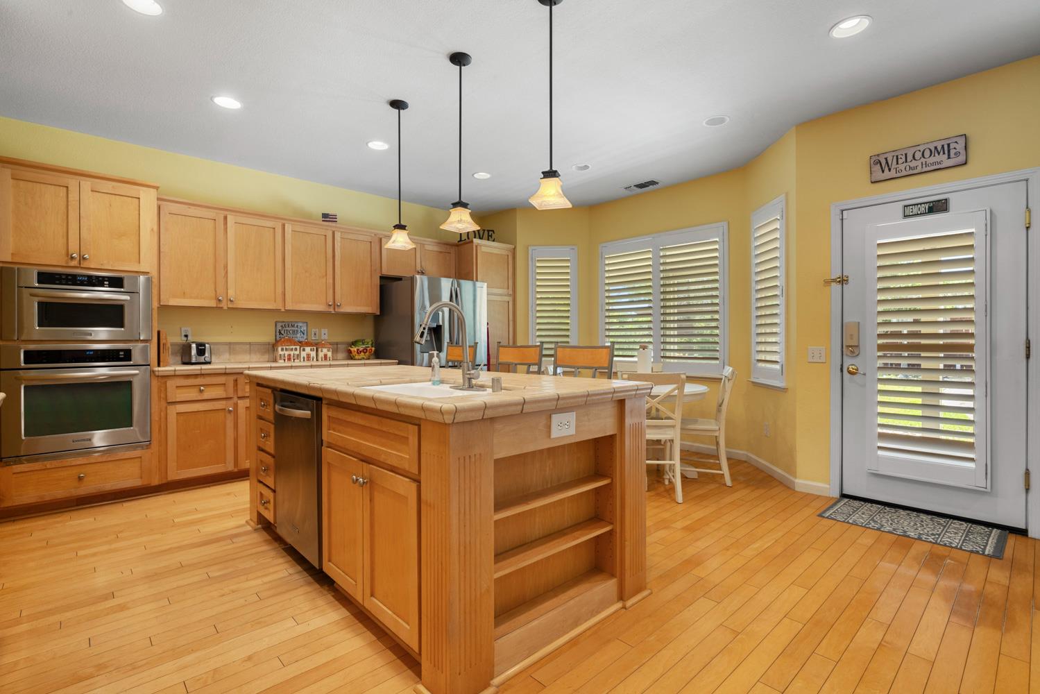 122 Memory Ln, Turlock, CA 95382