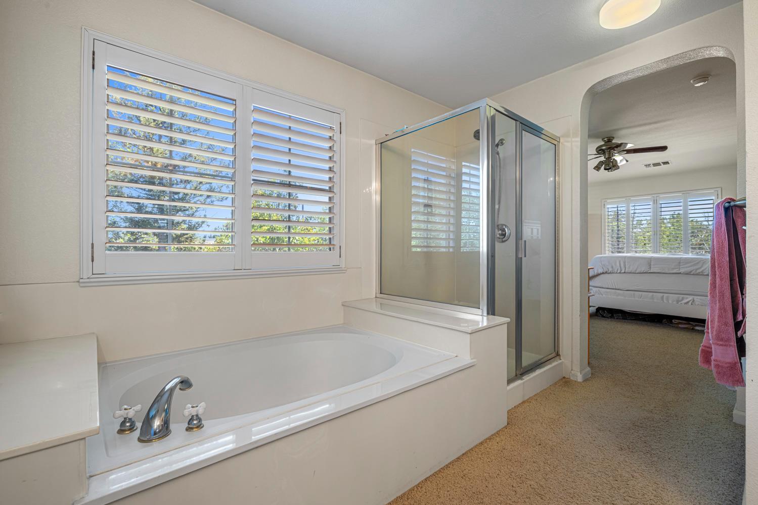 122 Memory Ln, Turlock, CA 95382
