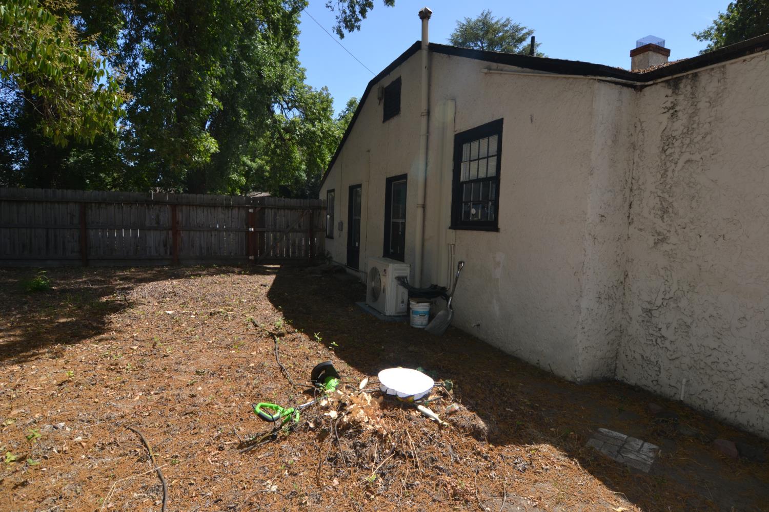 229 Mensinger Ave, Modesto, CA 95350