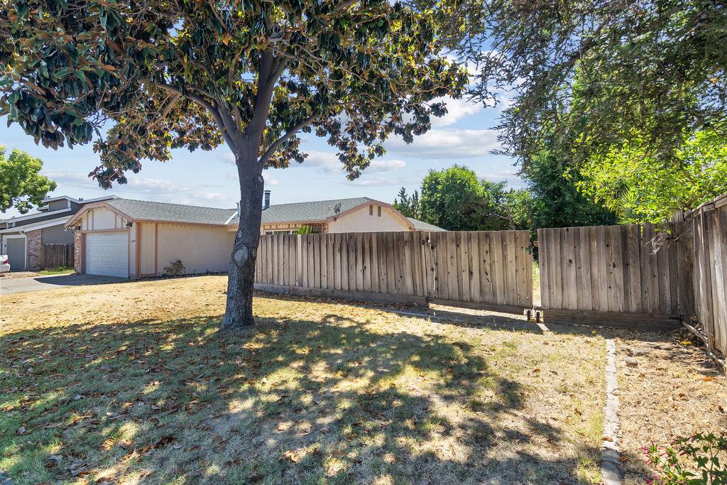 1479 Quincy Ave, Manteca, CA 95336
