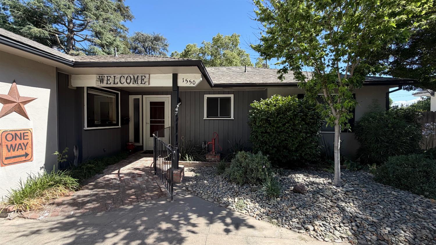 1550 California Ave, Turlock, CA 95380
