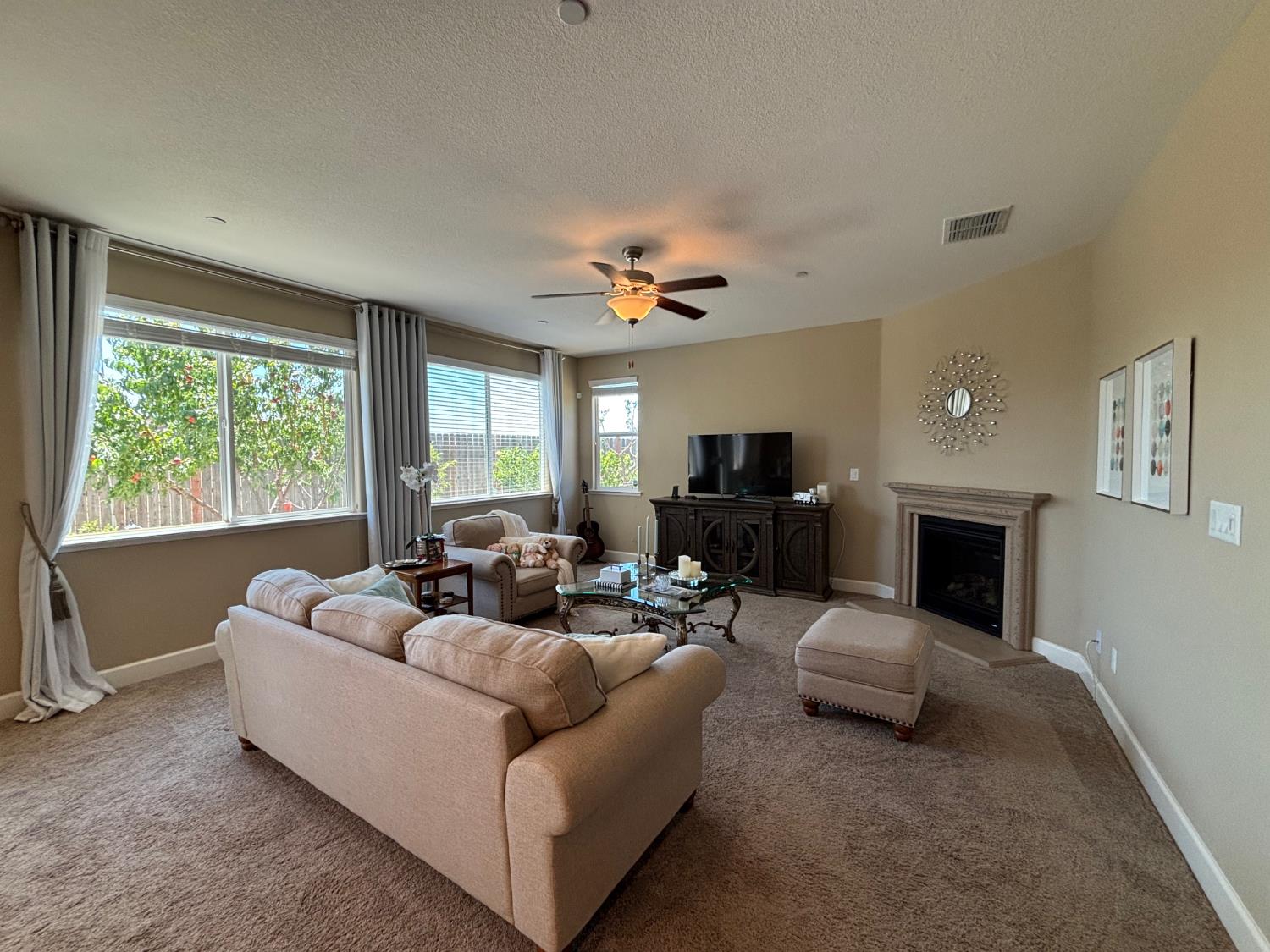 1679 Dock Ave, Los Banos, CA 93635