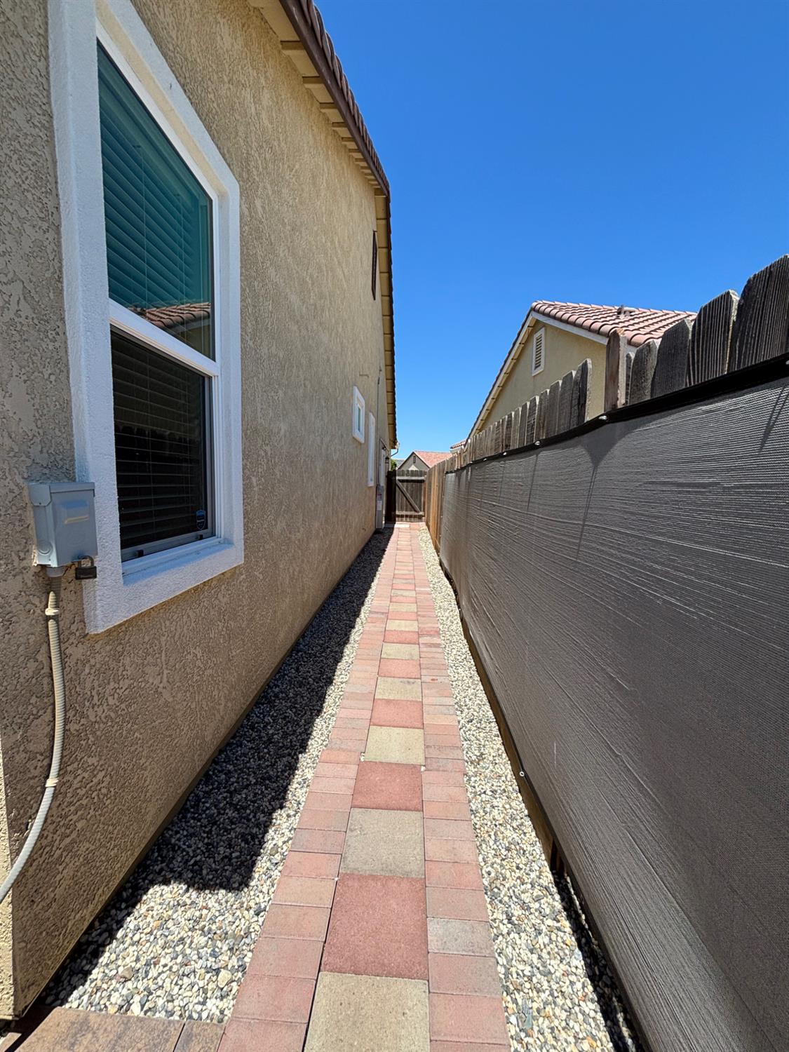 1679 Dock Ave, Los Banos, CA 93635