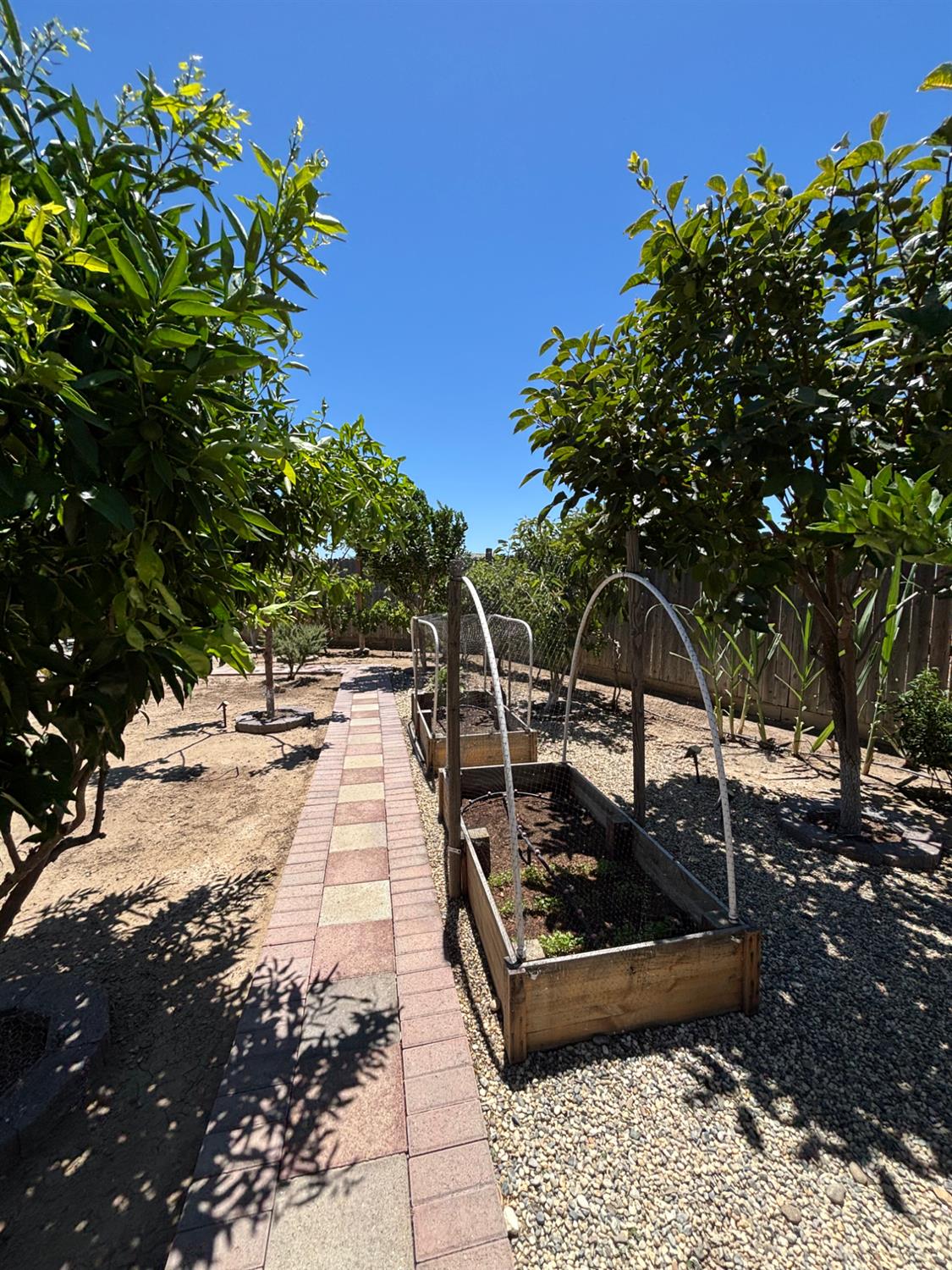 1679 Dock Ave, Los Banos, CA 93635