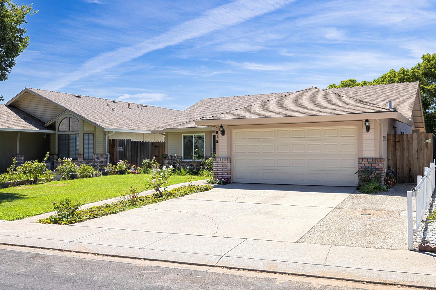 1812 Innsbrook Dr, Modesto, CA 95350