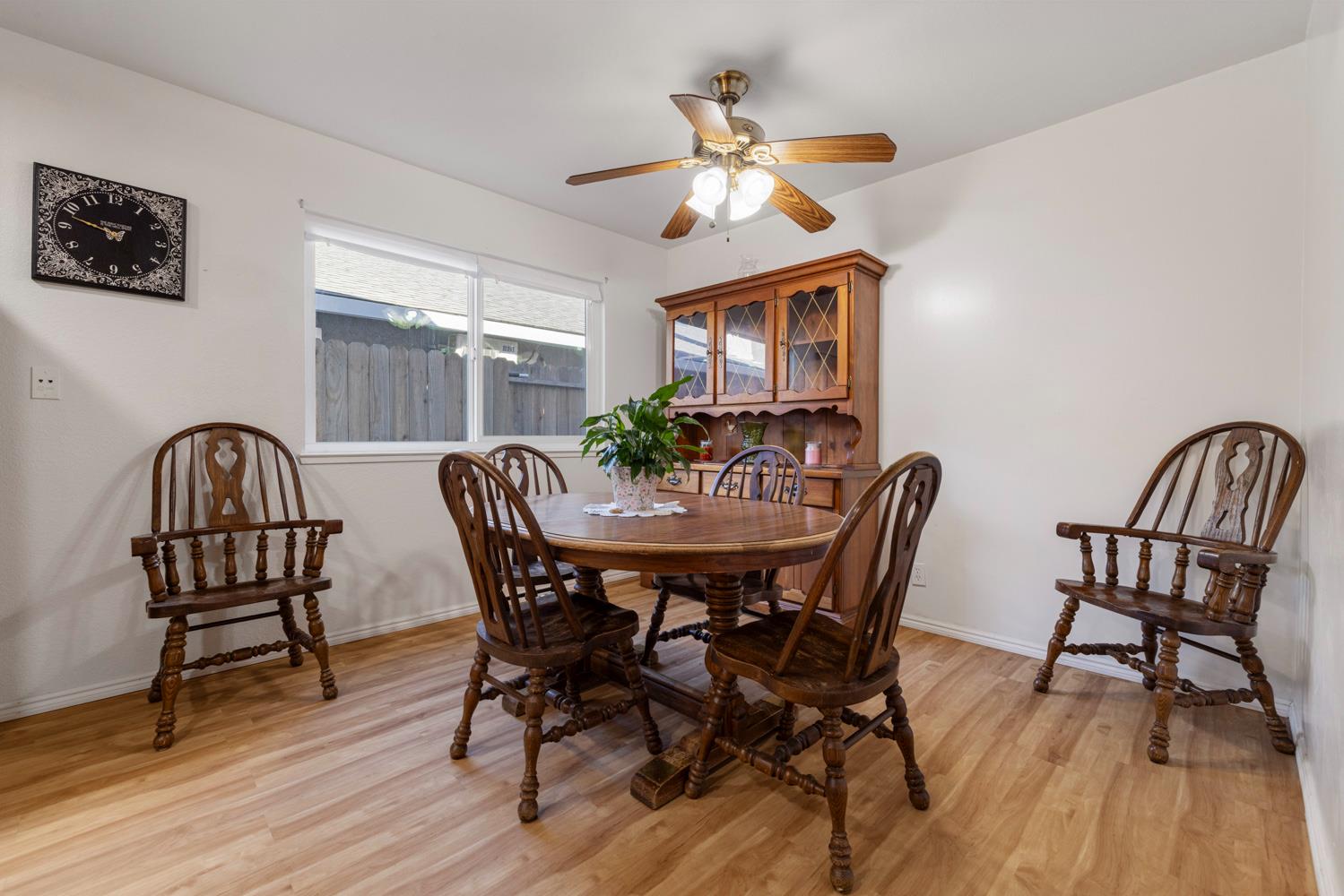 1812 Innsbrook Dr, Modesto, CA 95350