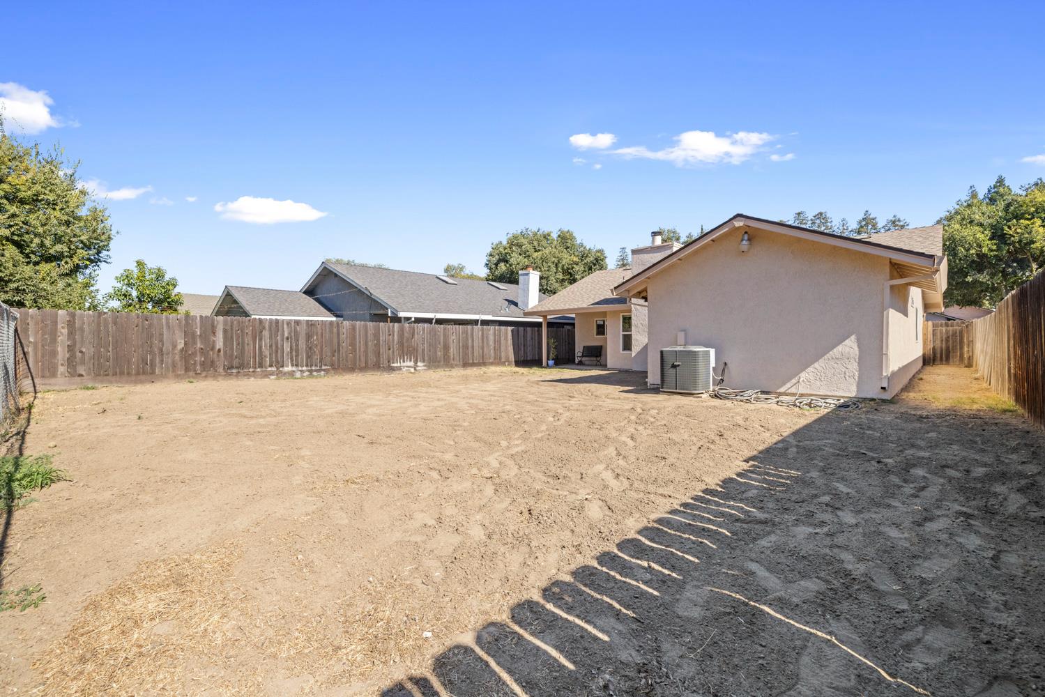 1812 Innsbrook Dr, Modesto, CA 95350