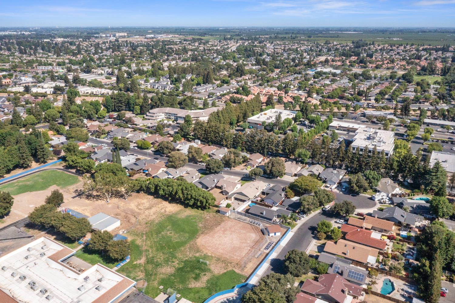 1812 Innsbrook Dr, Modesto, CA 95350