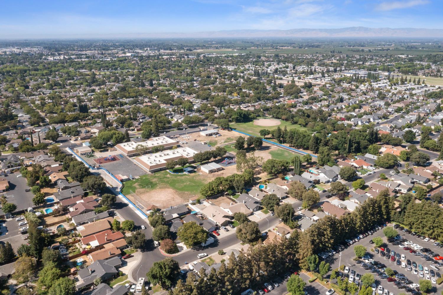 1812 Innsbrook Dr, Modesto, CA 95350