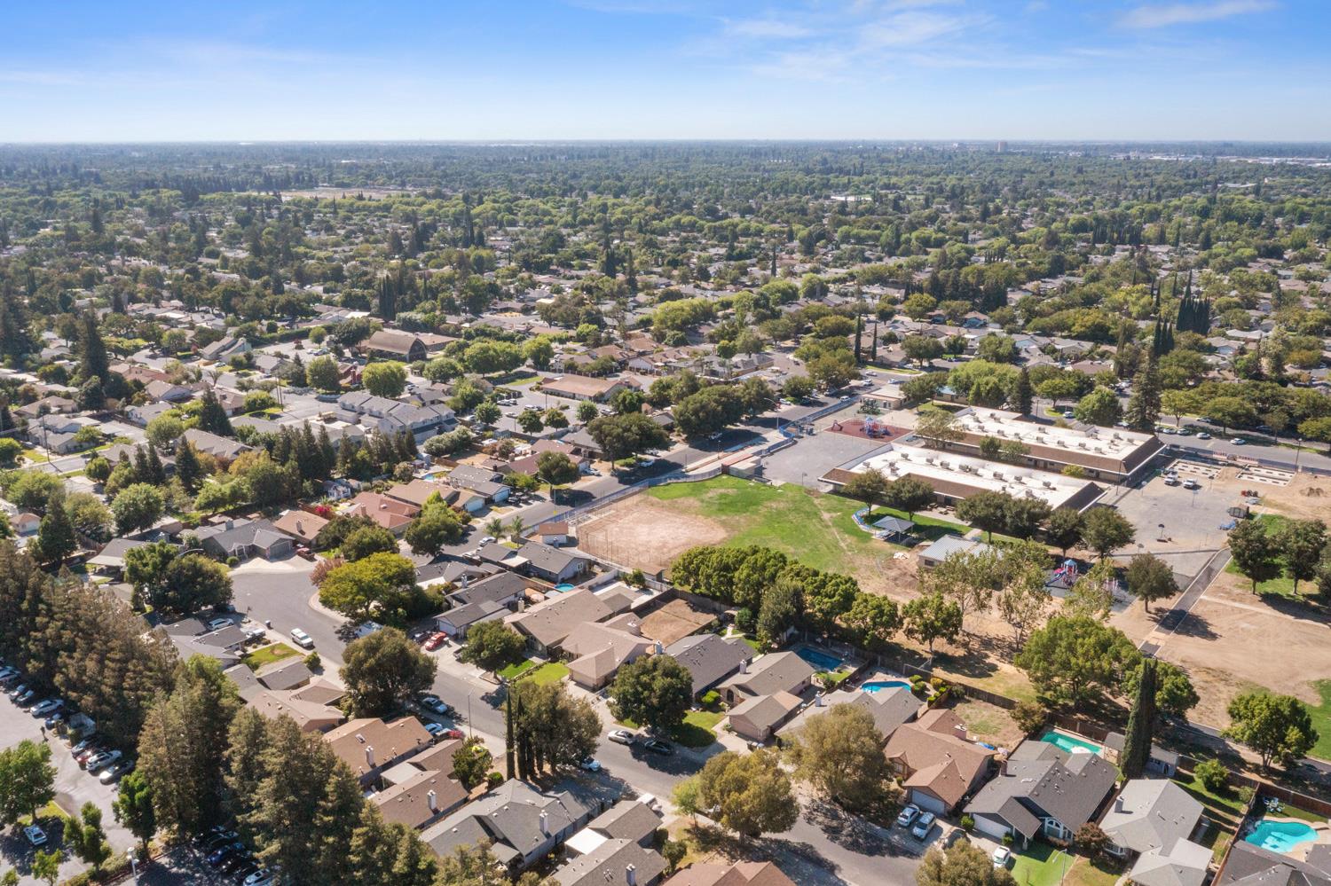 1812 Innsbrook Dr, Modesto, CA 95350