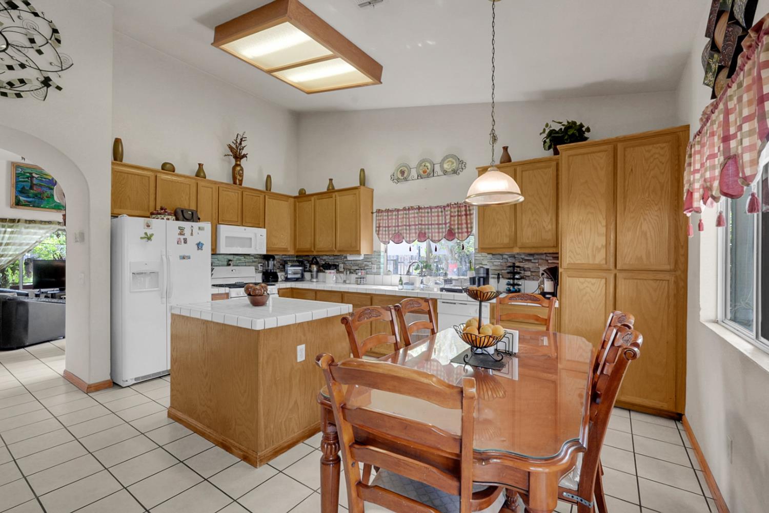 1118 Ruddy Ct, Newman, CA 95360