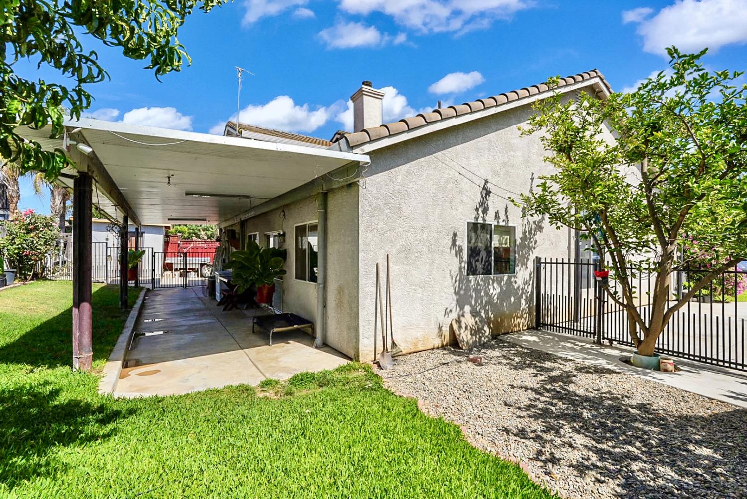 1118 Ruddy Ct, Newman, CA 95360