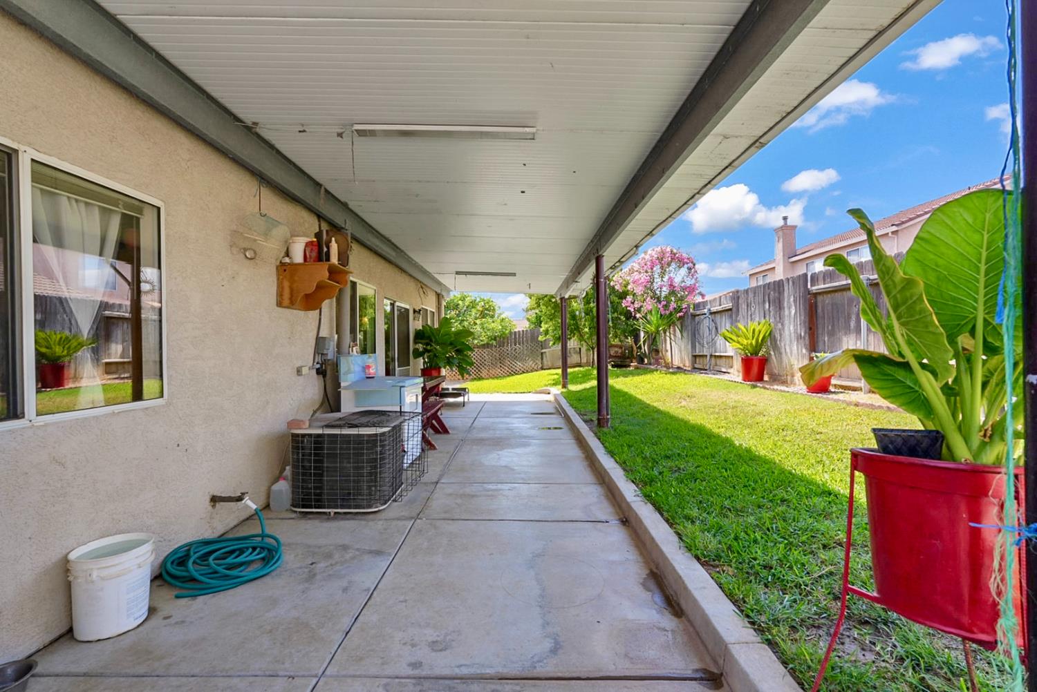 1118 Ruddy Ct, Newman, CA 95360