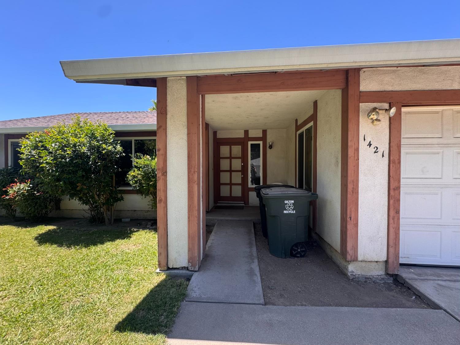 1421 Raquel Ln, Modesto, CA 95355