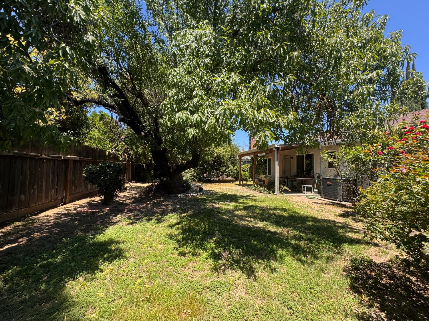 1421 Raquel Ln, Modesto, CA 95355