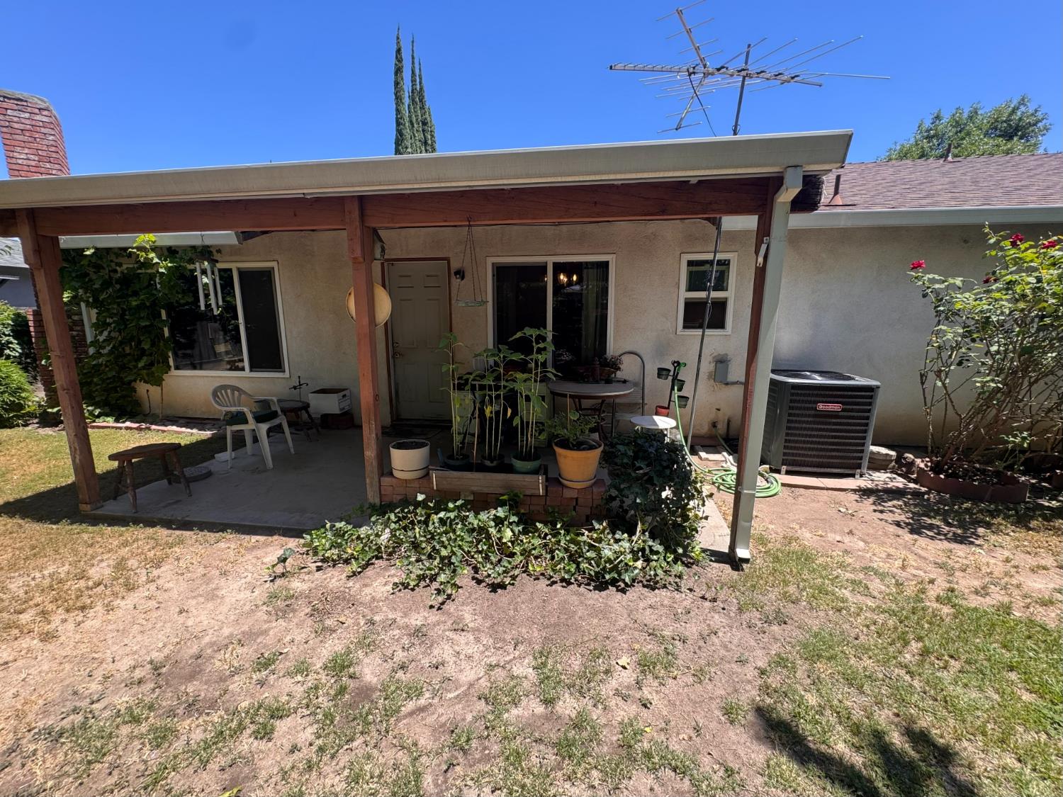 1421 Raquel Ln, Modesto, CA 95355