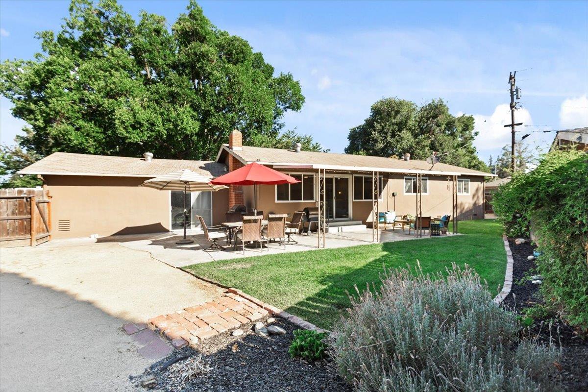 1008 Phelps Ave, Modesto, CA 95350