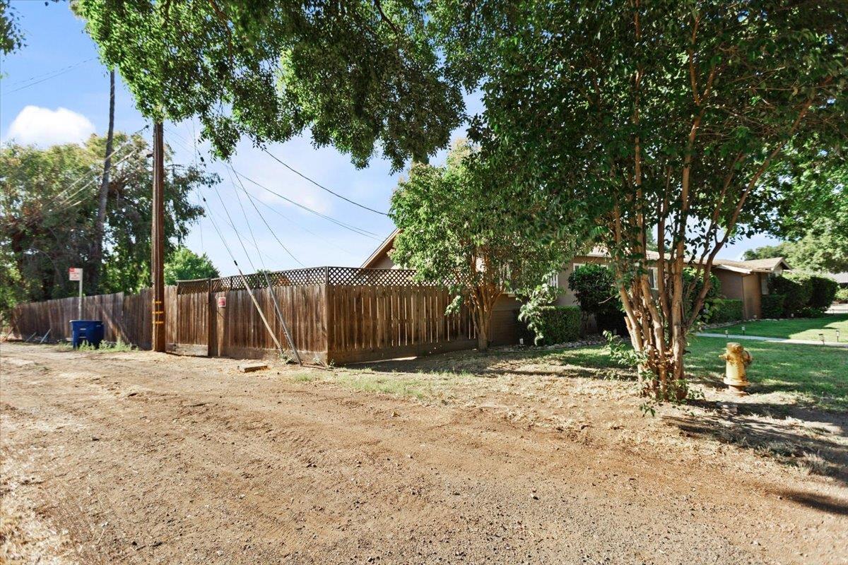 1008 Phelps Ave, Modesto, CA 95350