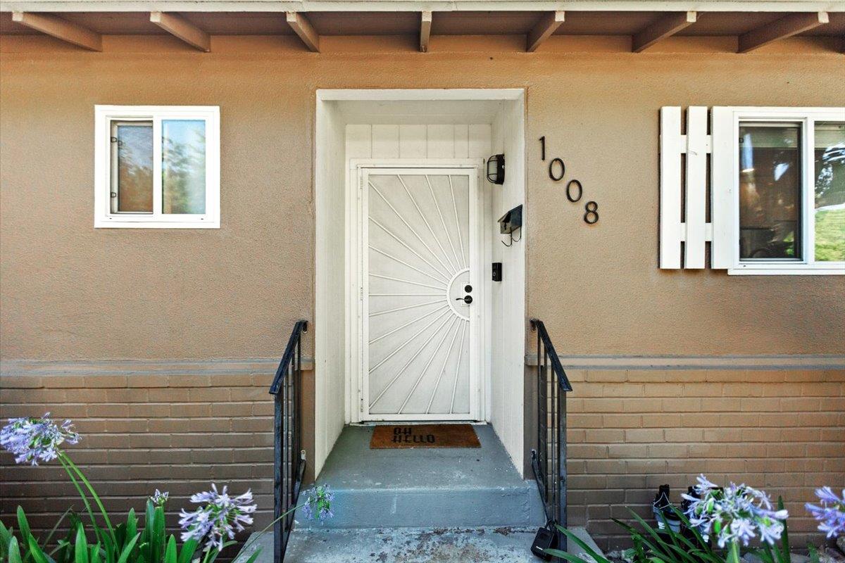 1008 Phelps Ave, Modesto, CA 95350