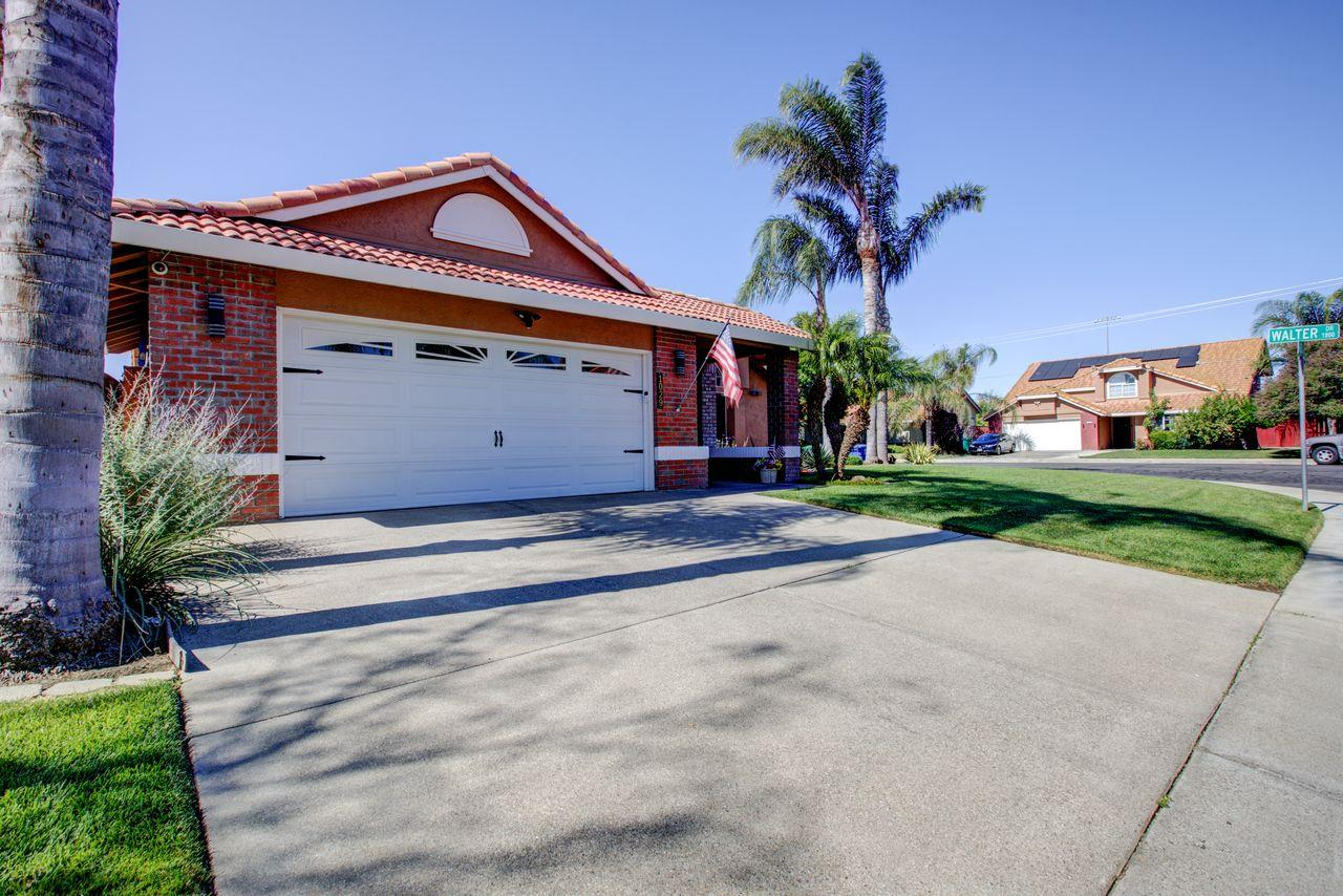 1029 Neal St, Los Banos, CA 93635