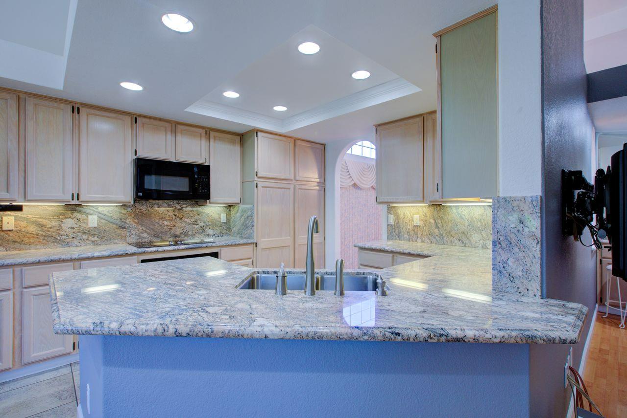 1029 Neal St, Los Banos, CA 93635