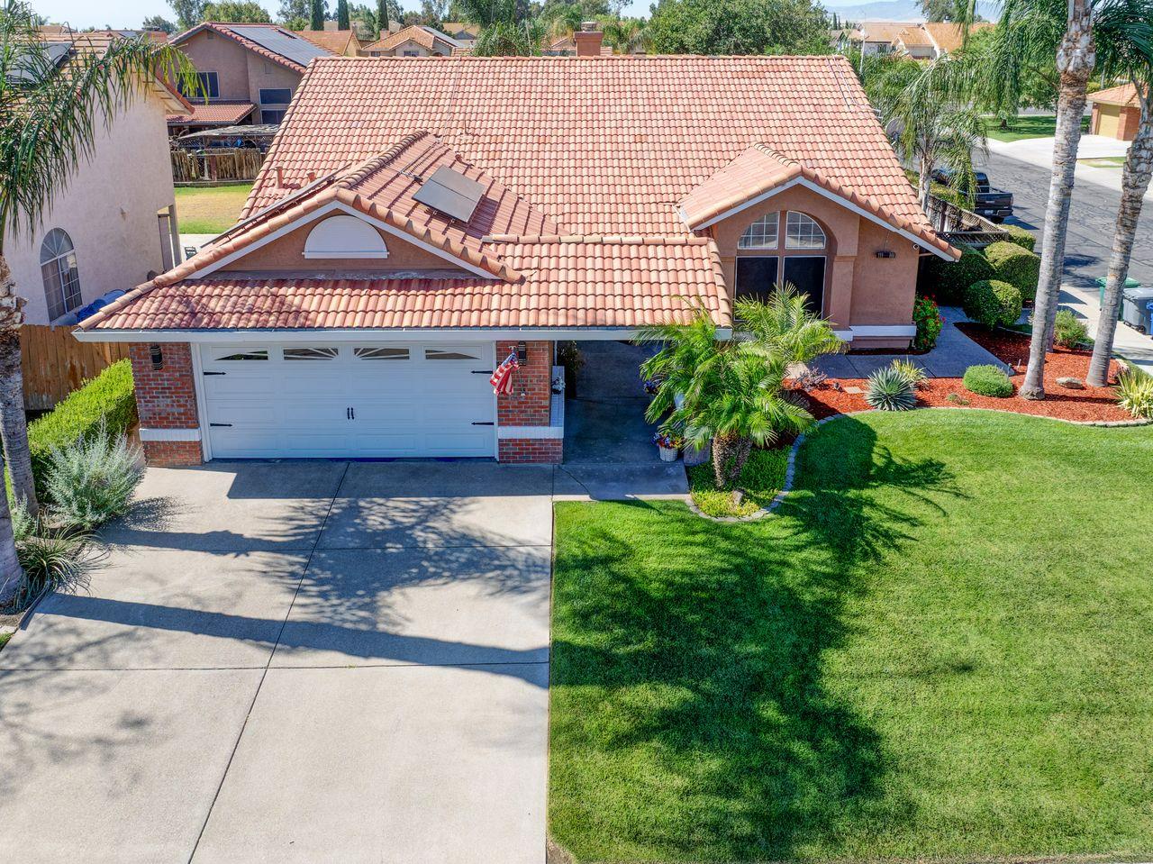 1029 Neal St, Los Banos, CA 93635