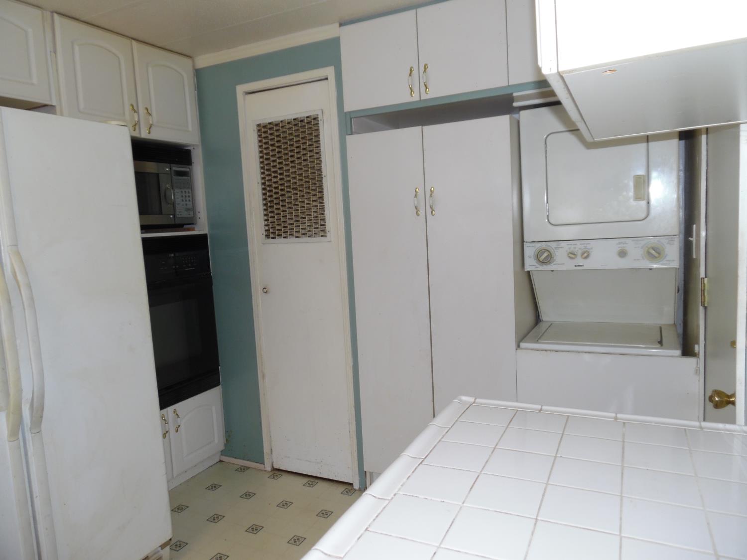 1830 E Yosemite Ave #143, Manteca, CA 95336