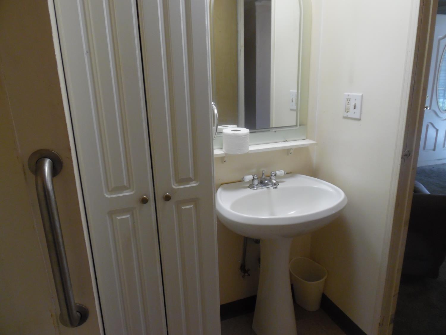 1830 E Yosemite Ave #143, Manteca, CA 95336