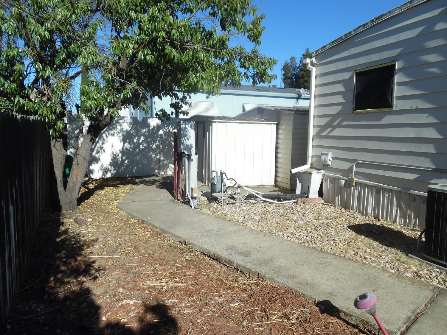1830 E Yosemite Ave #143, Manteca, CA 95336