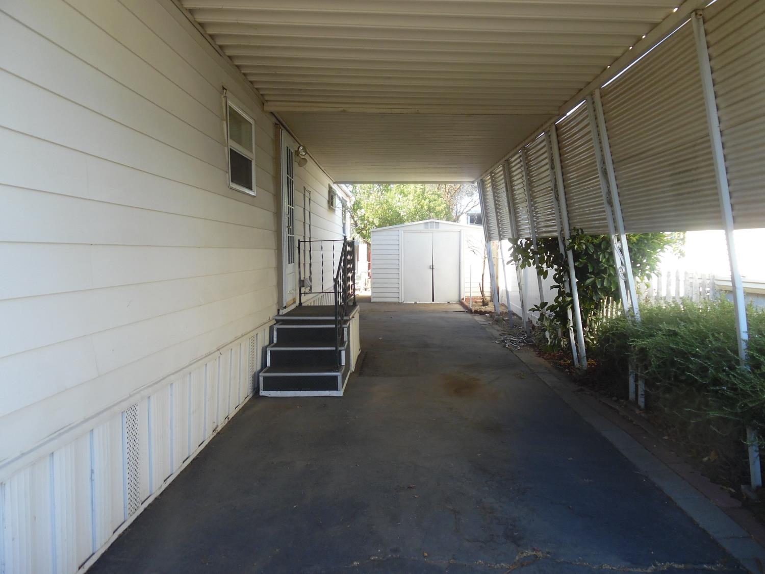 1830 E Yosemite Ave #143, Manteca, CA 95336