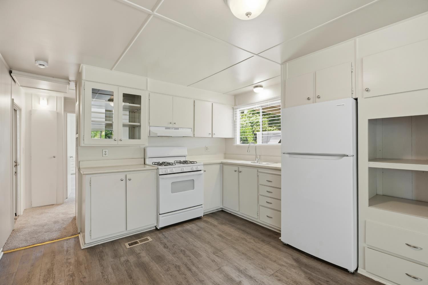 2307 Oakdale Rd #36, Modesto, CA 95355