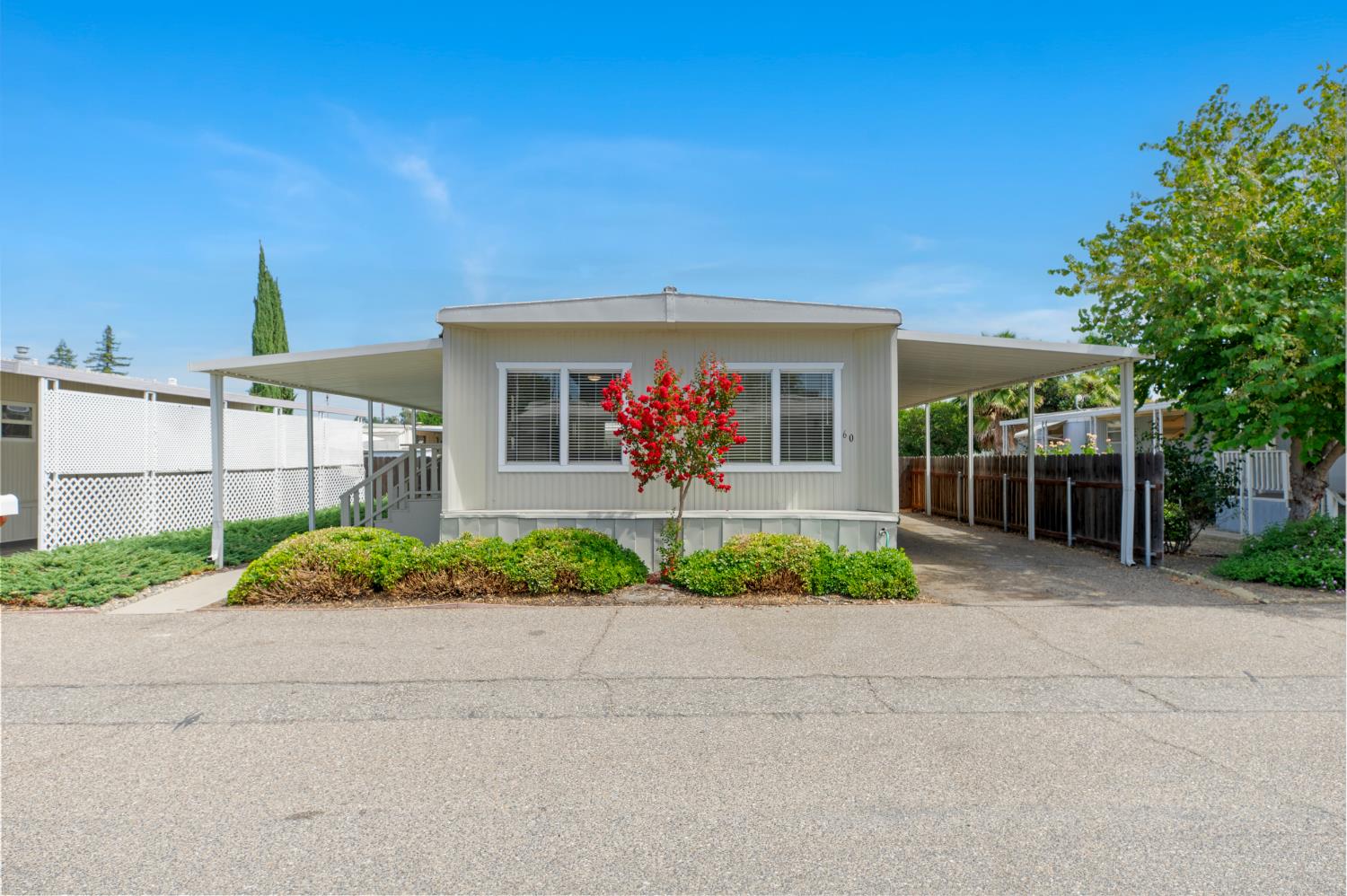 2307 Oakdale Rd #60, Modesto, CA 95355