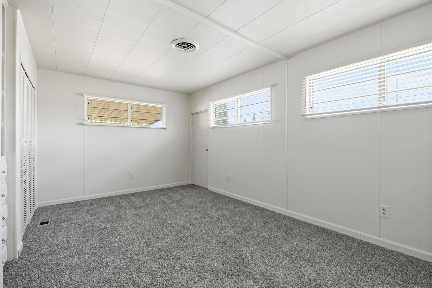 2307 Oakdale Rd #60, Modesto, CA 95355