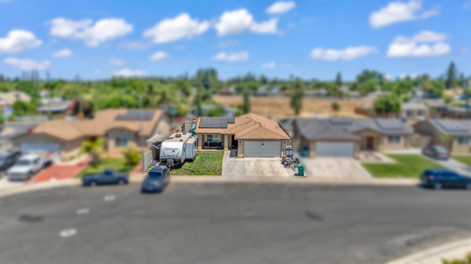 7480 W Meadowlark Ct, Winton, CA 95388