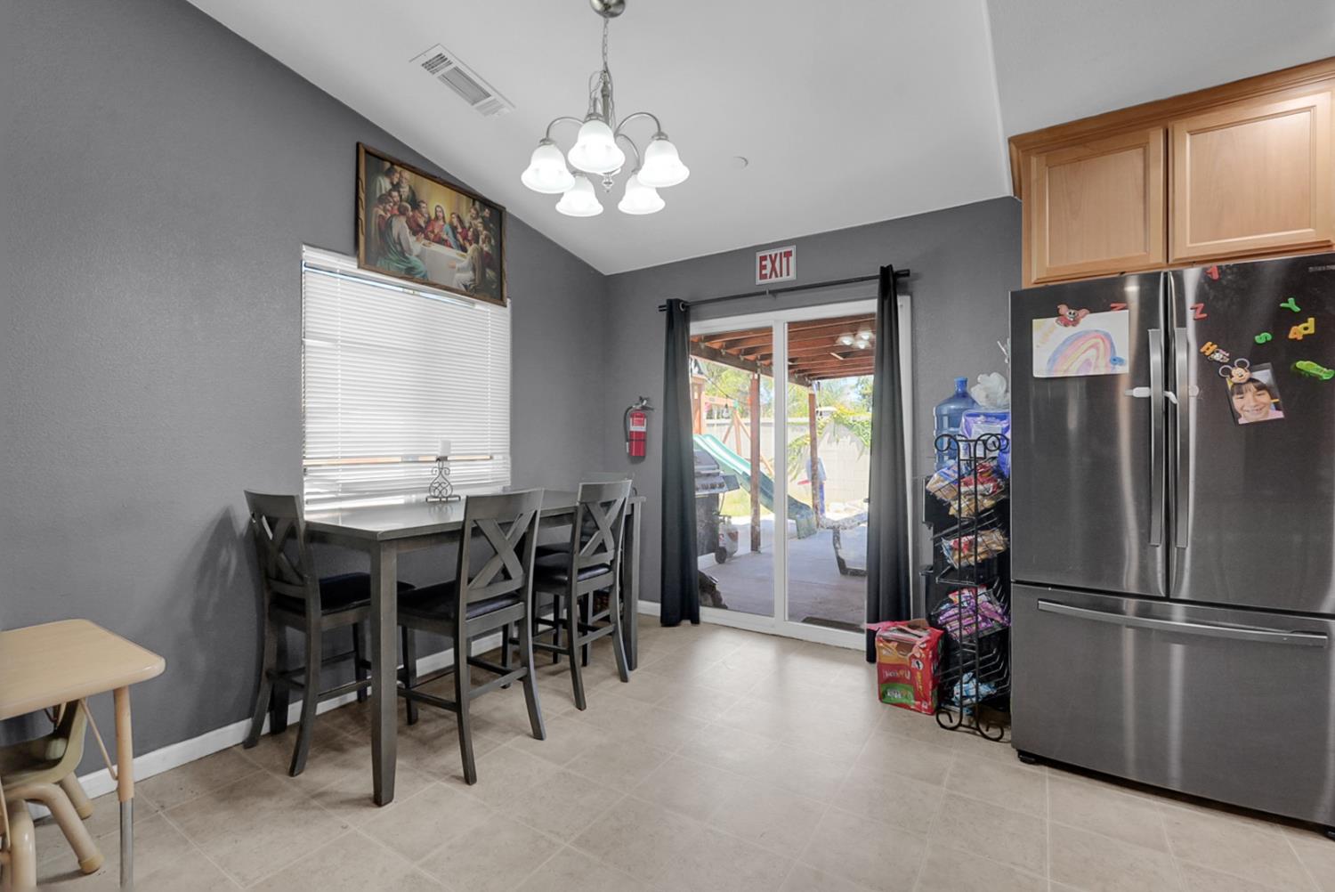 7480 W Meadowlark Ct, Winton, CA 95388