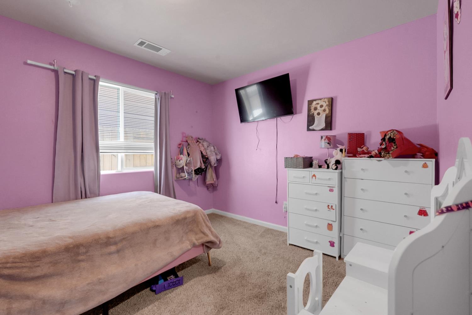7480 W Meadowlark Ct, Winton, CA 95388