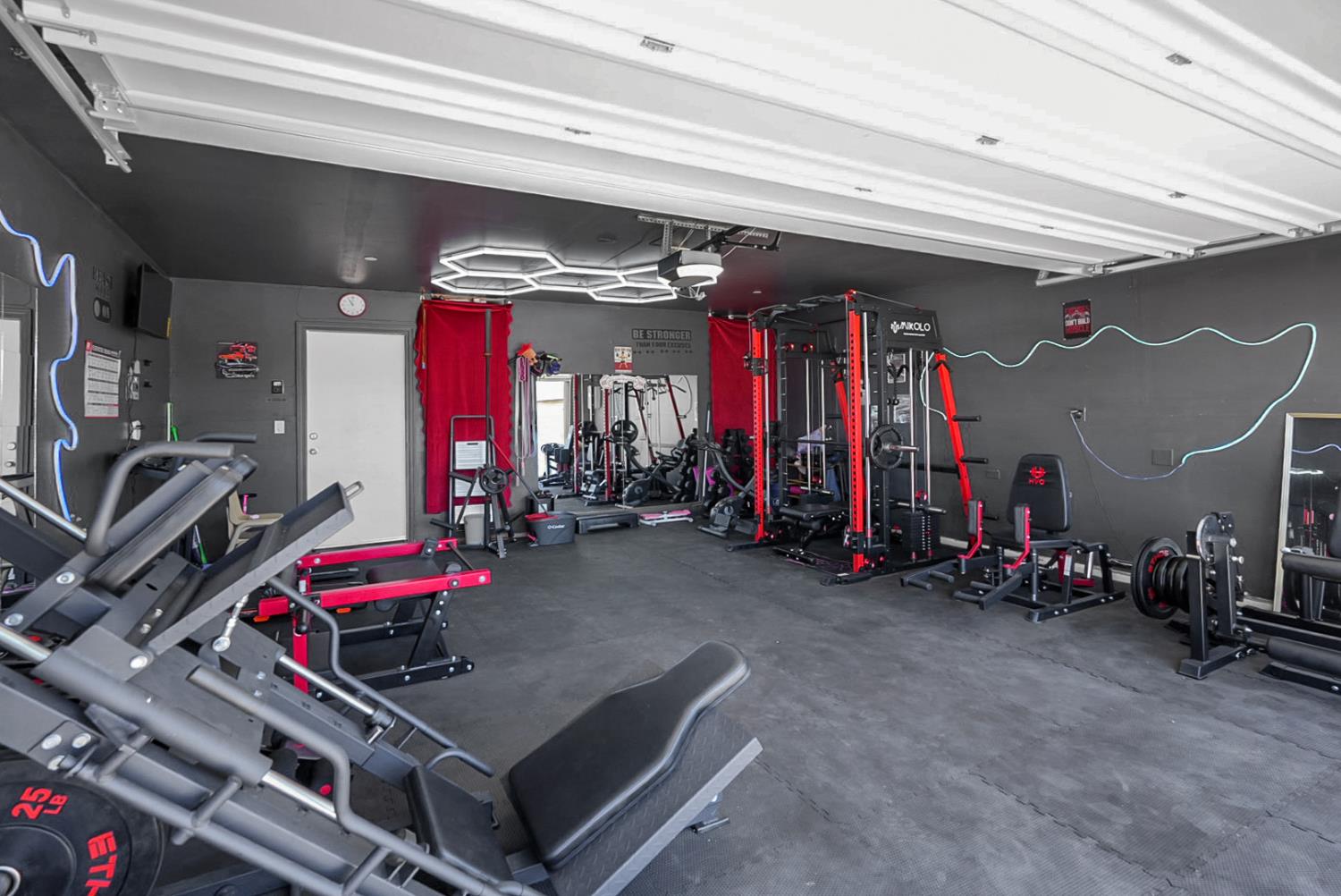 7480 W Meadowlark Ct, Winton, CA 95388