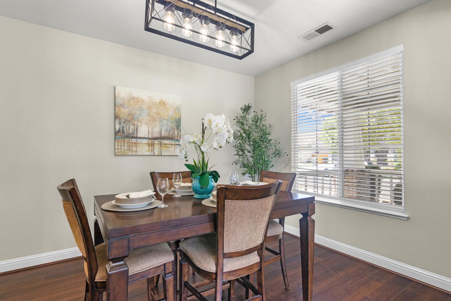 1447 Haven St, Oakdale, CA 95361